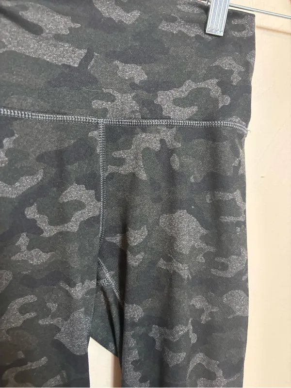 Fabletics Women’s Power Hold High Waisted Leggings Pants Camo Black Gray XXS - Image 2