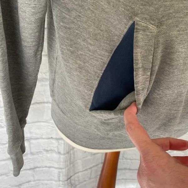 Champs Sports Notre dame hoodie Grey Sz XS - Image 2