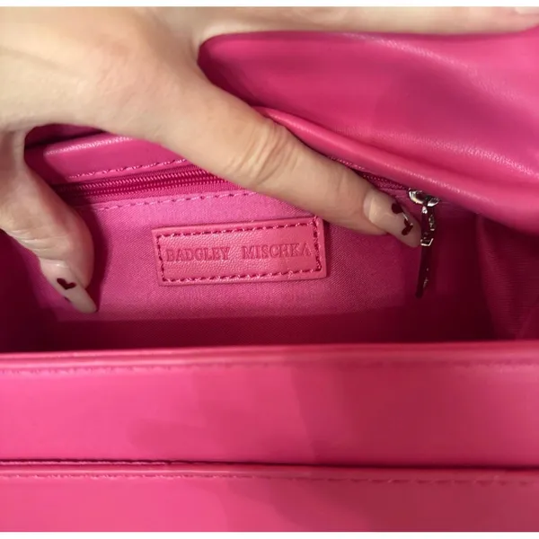 Badgley Mischka Hot Pink Chevron Quilted Crossbody Bag Silver Hardware - Image 3
