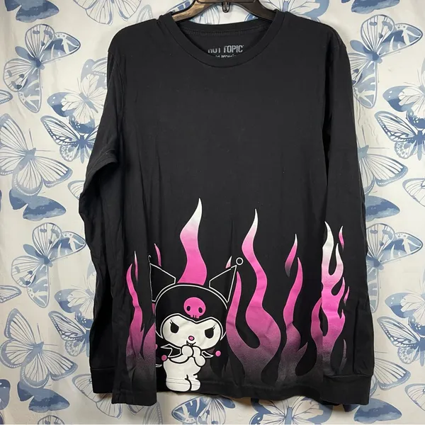 Hot Topic Sanrio Kuromi Pink flames T- shirt SZ M - Image 2