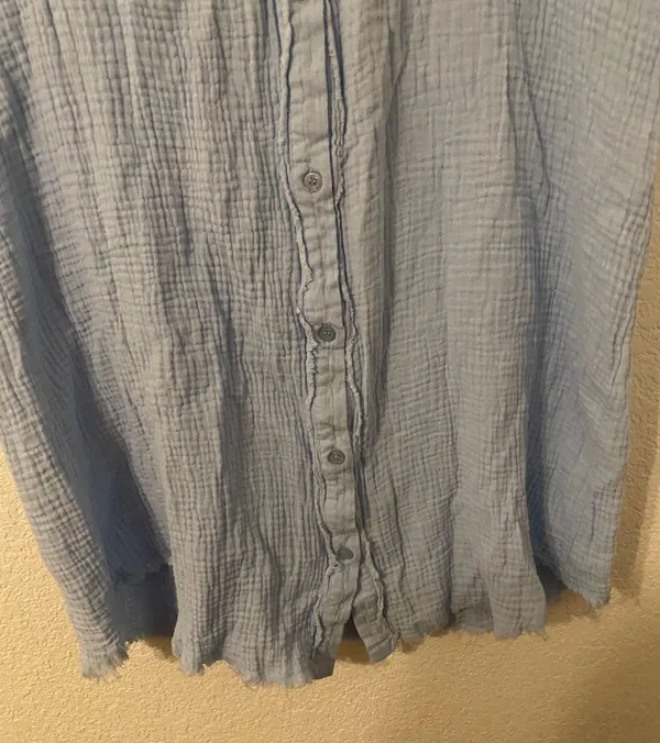 Boutique NWT Baby Blue Chambray Dress - Image 3