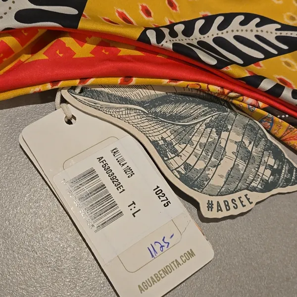 NWT! Agua Bendita Kali Lula Yellow Reversible One Piece Swimsuit - Image 8