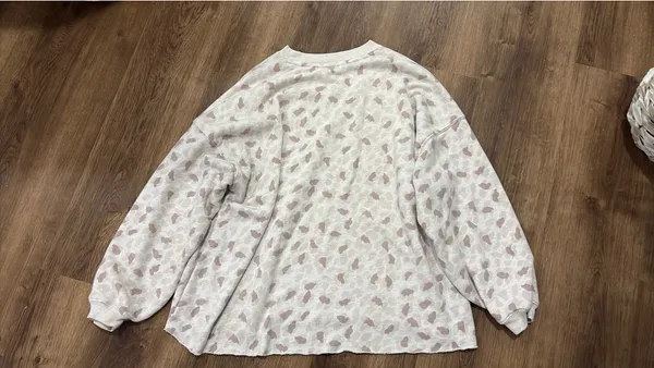 Patterned Sweatshirt - Image 2
