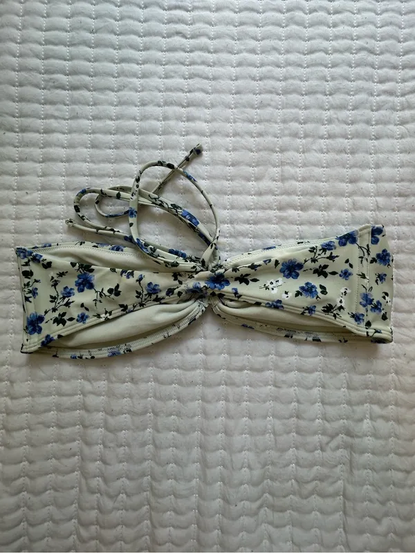Dippin' Daisy's Blue Floral Bandeau Swim Top Size Medium - Image 2