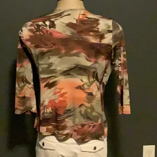 Dress Barn One-piece shirt with a scoop neck and halter. - Image 2