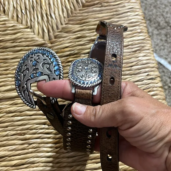 Ariat 2008 limited edition buckle. Handcrafted full grain leather. - Image 3