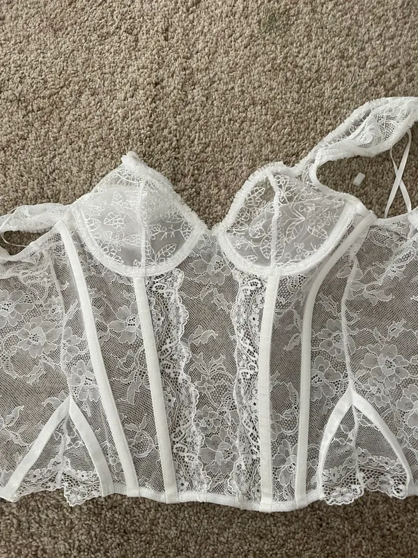 LIONESS lace Corset  - Image 4