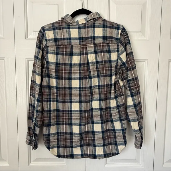 L.L. Bean Women's Scotch Plaid Flannel Shirt, Quarter-Zip‎ Size Small - Image 9