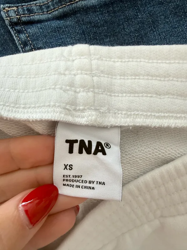 Aritzia TNA Shorts - Image 2