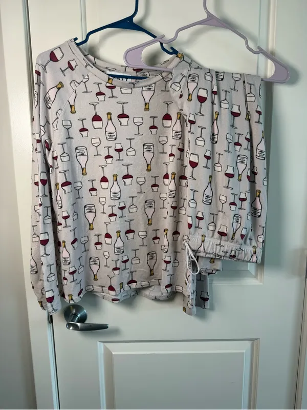 Women's Wine Glass Print Long Sleeve Pajama Set - Cream/Red - Image 2
