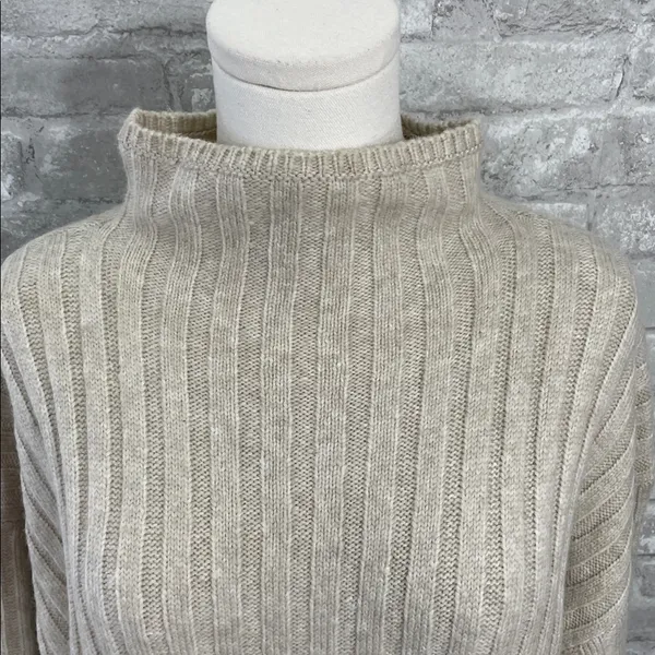 Abercrombie & Fitch Cream Ribbed Turtleneck Sweater - Image 2
