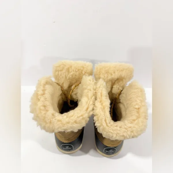 PAWZ Shearling Lined Duck Boots Tan & Black Winter Snow Boots Women’s 6 - Image 6