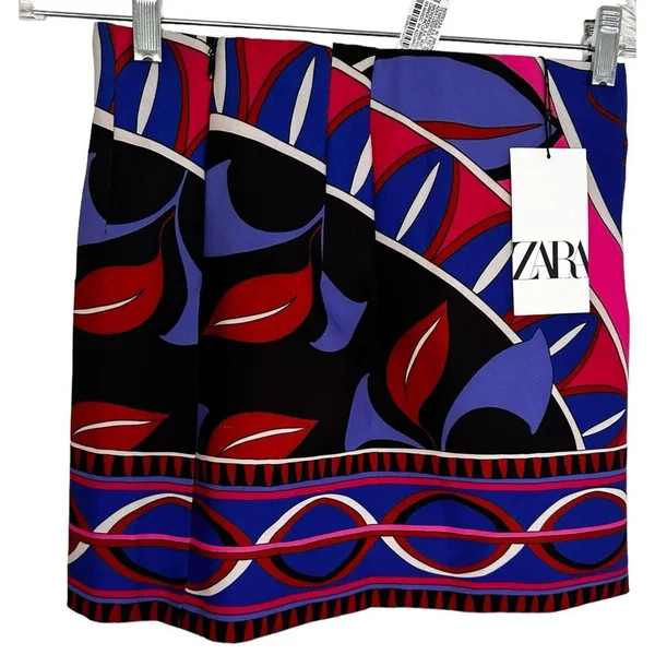 Zara Short Skirt With Print Multicolored Size Small - Image 3