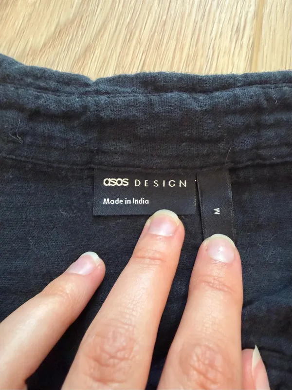 ASOS Cropped Black Button-Up Shirt - Image 4
