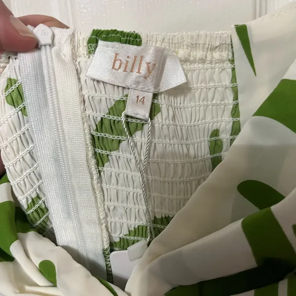 NWT‎ Billy J hazel midi dress in green print size 14 - Image 6