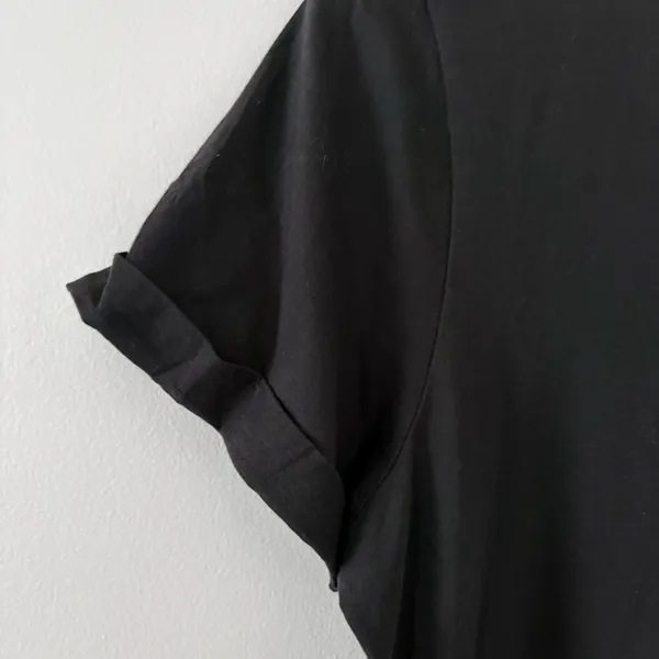 Cuyana Crewneck‎ T Shirt black 100% Pima Cotton Rolled Short Sleeve Size Medium - Image 3
