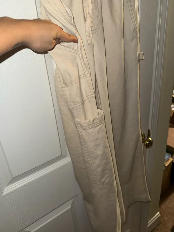 Aerie Cream Cargo Pants - Image 2