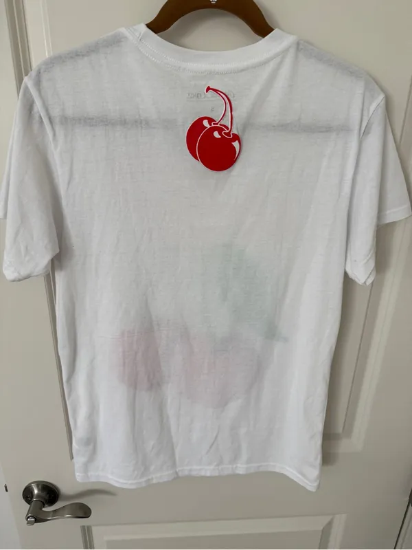 Coca Cola Shirt Cherry Coke Classic Everyday Boyfriend Fashion size small - Image 2