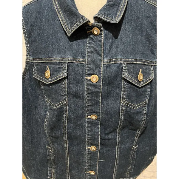 Woman's Avenue Denim Dark Navy Blue Vest Stretch Denim Vest Size 26/28 - Image 2