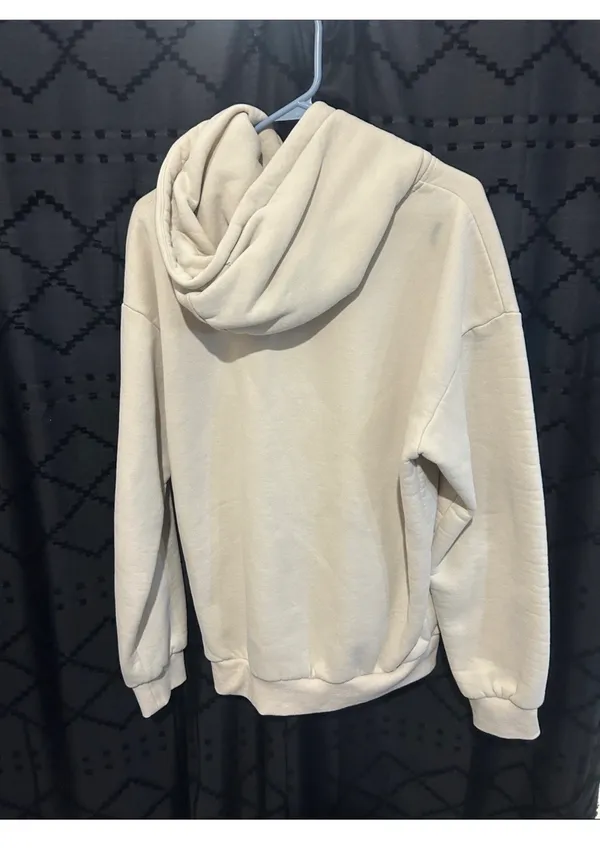 Comfrt Beige Sweatshirt - Image 3