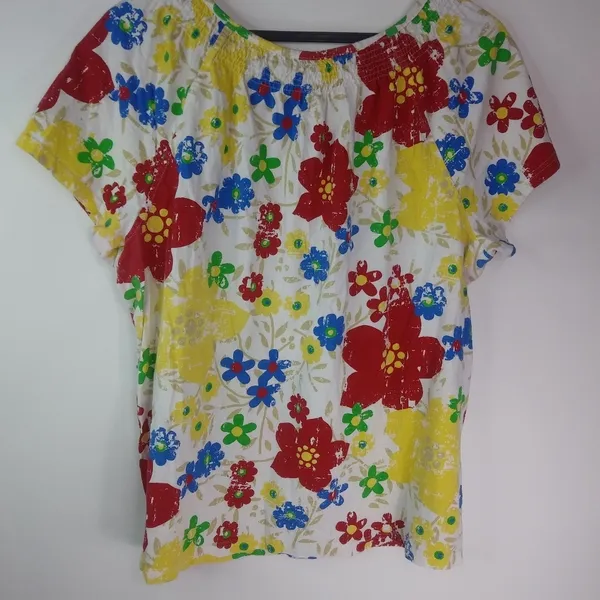 Kim Rogers 1X Cotton Floral Blooms Top Plus in Red Yellow Blue - Image 4