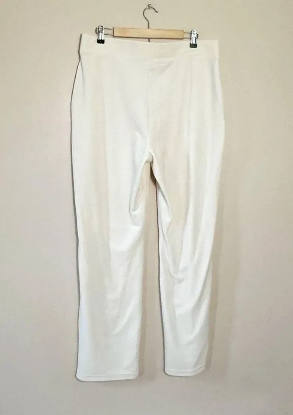 SALE! Ivory Juicy Couture Velour Track Pants Size XL EUC - Image 2