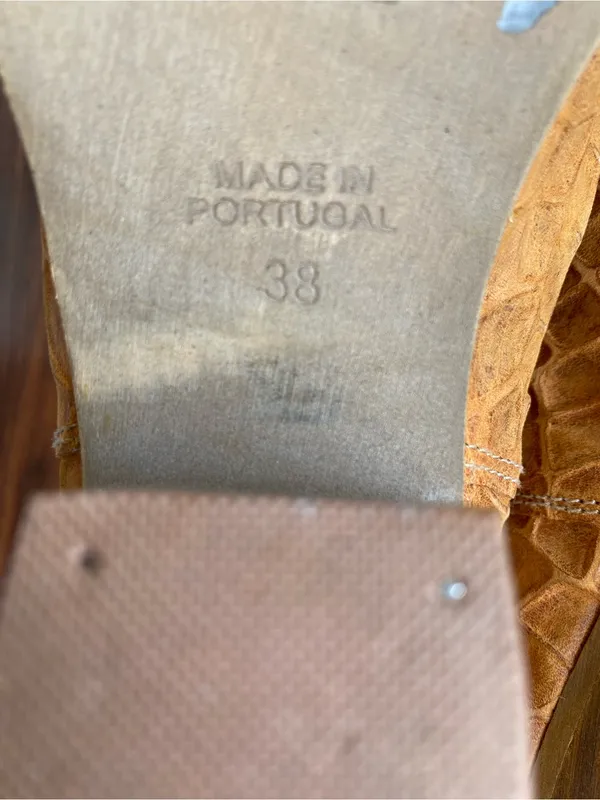 Free People Stacked Heel Pointy Toe Western Mules Pirarucu Sz 38 (7/7.5) - Image 2