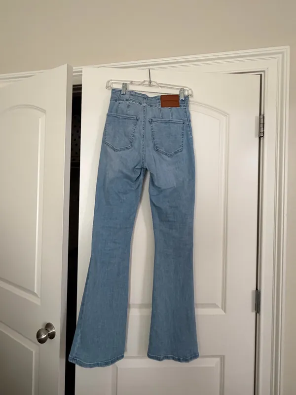 Lucky Brand Jeans Flare - Image 3