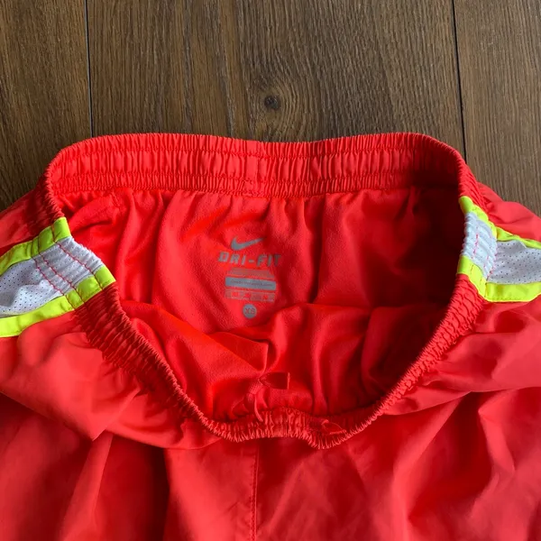Nike Women’s Dri-FIT Tempo Running Shorts XS Bright Orange/Pink Neon Trim - Image 2