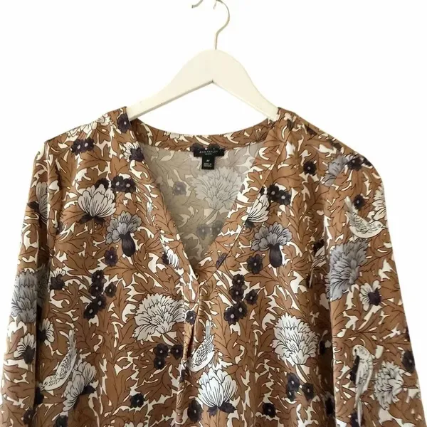 Ann Taylor Floral Mixed Media Pleat Front Gold Gray Office Career Top Sz MP - Image 2