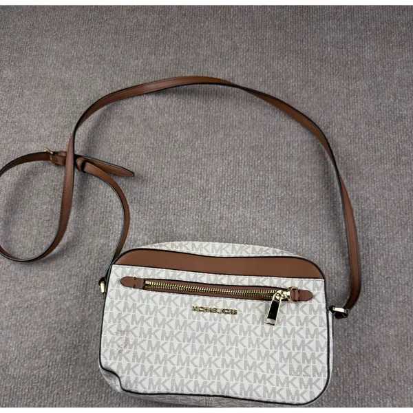 Michael Kors Jet Set Large East West Crossbody Vanilla Acorn MK Logo 35F8GTTC3B - Image 4