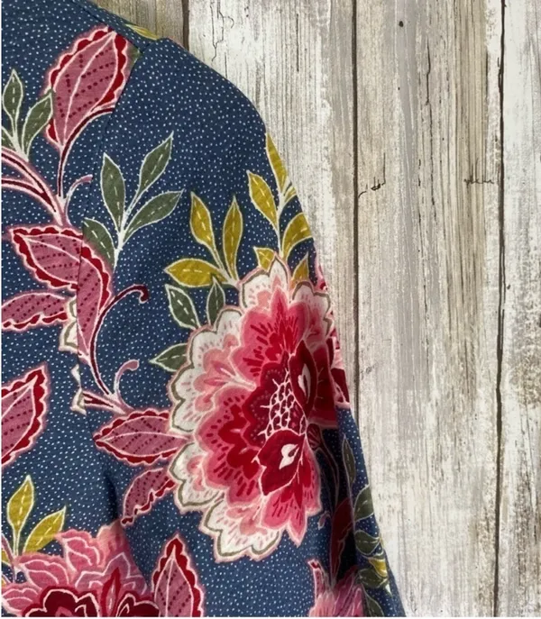 Loft Floral Denim Style Blouse •Small - Image 3
