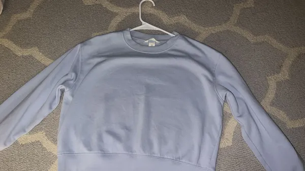 Light blue H&M sweatshirt  - Image 3