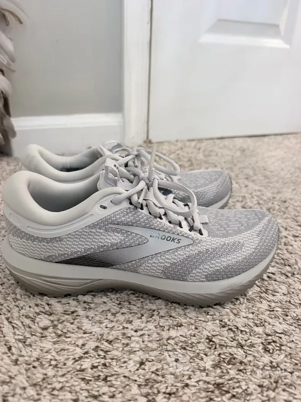 Brooks Women’s Revel 7 - Image 2