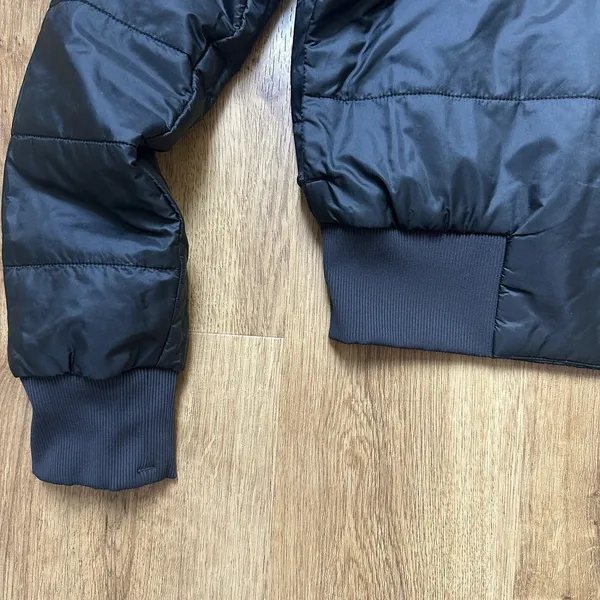 Lululemon Women's Black Reversible Insulated Bomber Jacket Size 2 - Image 8