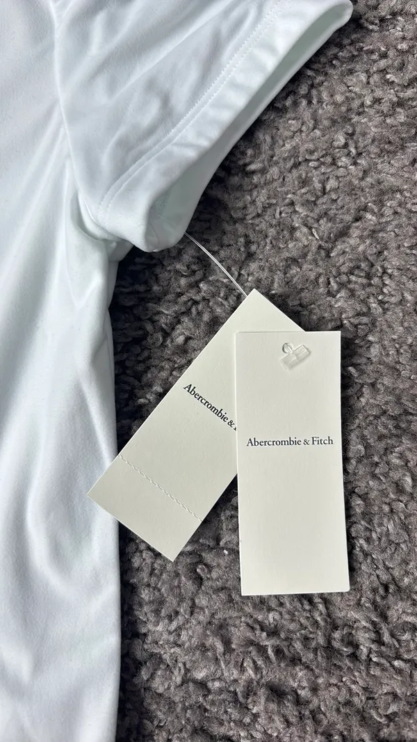 Abercrombie Baby Tee Soft Matte Seamless - Image 5