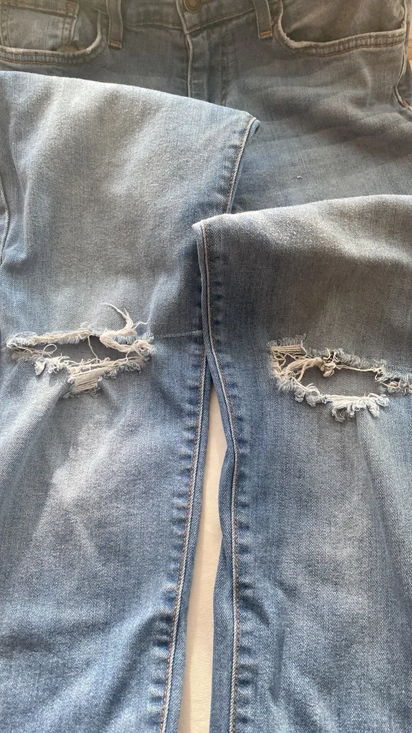 jeans mid rise ankle skinny distressed button/zip 5 pocket Size 29 - Image 2