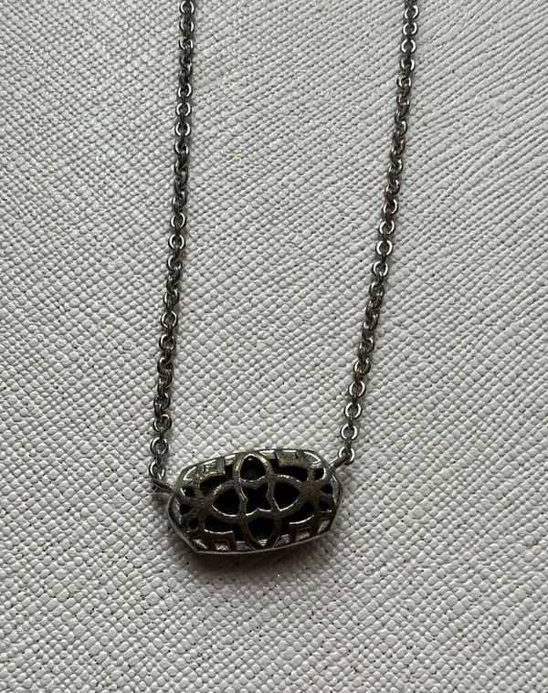 Kendra Scott Necklace - Image 3