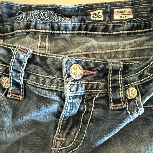 Miss Me Signature Boot Cut Jeans Fleur de Lis Bling Crystals Size 26 - Image 5
