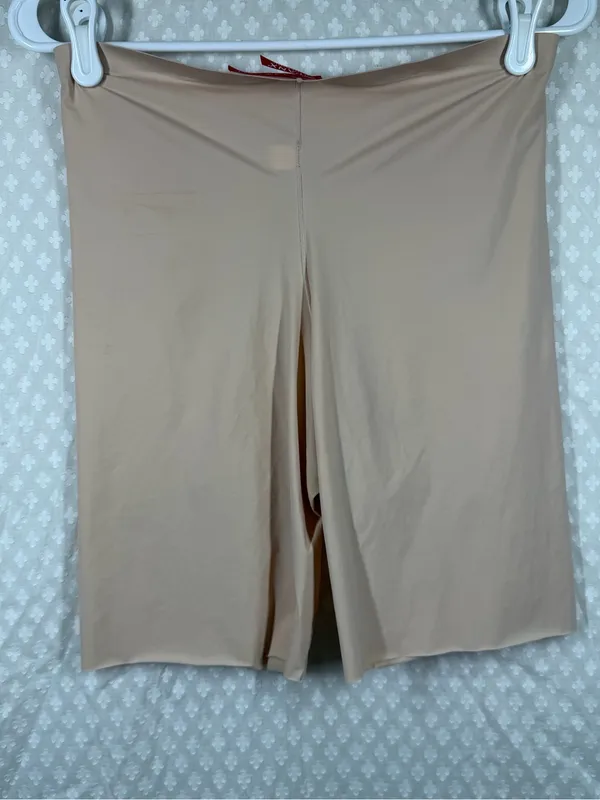 Spanx Nude High‎ Waist Shaping Shorts - Image 5