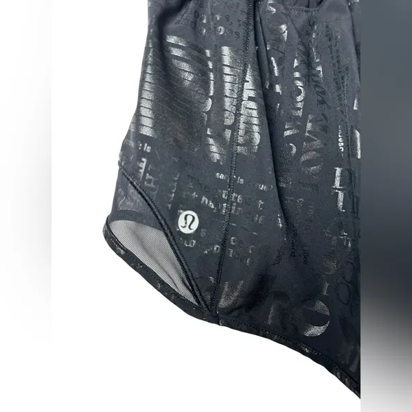 Lululemon Hotty Hot Shorts II *2.5" Manifesto 20YR Manifesto Foil Black - Image 6