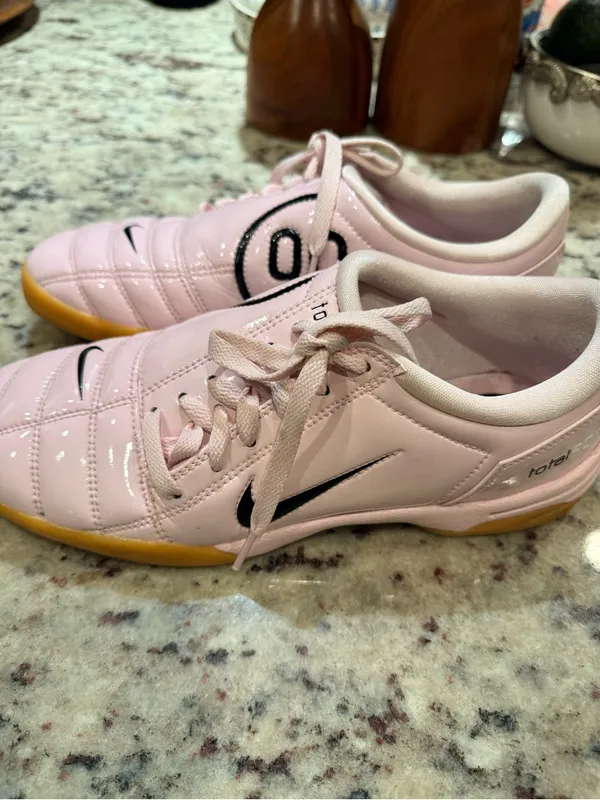 Nike Men’s/ Unisex Total 90 III in Pink Foam Lifestyle Low Profile Sporty - Image 13
