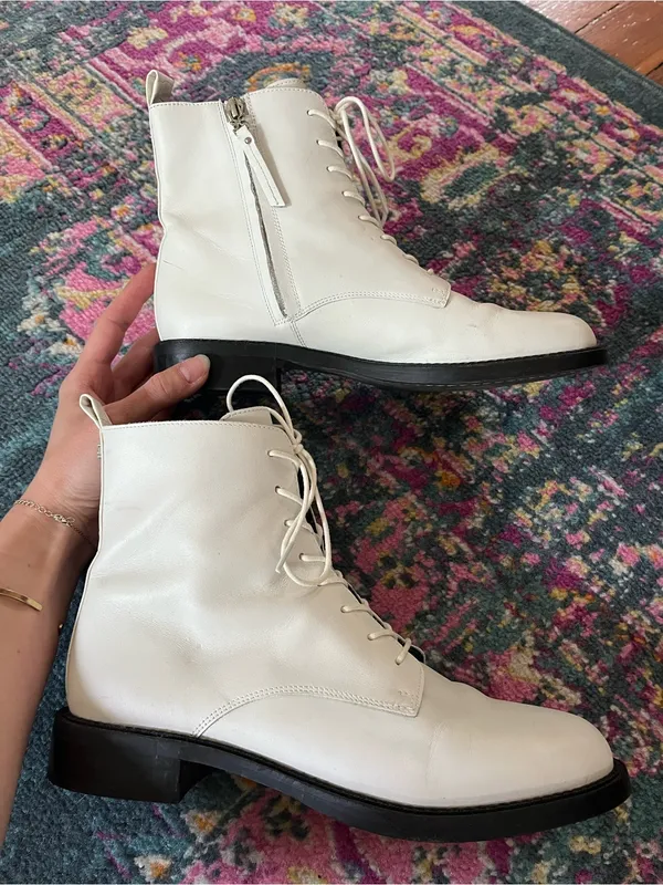 Sam Edelman White Lace-Up Boots with Black Soles - Image 2