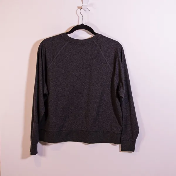 Vuori Women's Long Sleeve Halo Crew Neck Dream Knit Tee Shirt Gray Medium - Image 4
