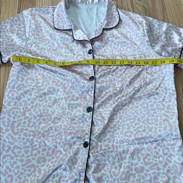 Button Up Pajama Top Womens Small Pink Black Leopard Print Coquette Feminine - Image 4