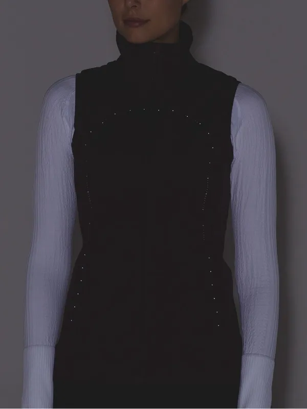 Lululemon Run For Cold Vest in plum size 12 - Image 2