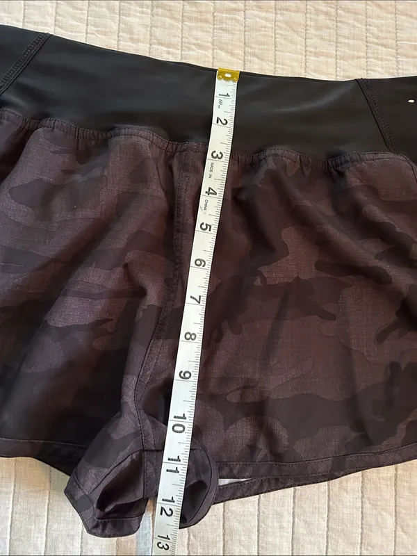 Pelagic women’s Pez Vela-Fishing black brown grey outdoor hike Camo Shorts‎ XL - Image 3