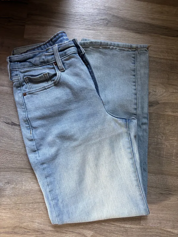 Old Navy OG Loose Mid-Rise Jeans Light Wash - Image 4