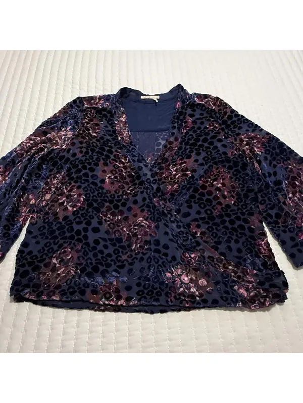 Floreat Anthropologie Floral Purple Velvet Burnout Mock Wrap Blouse Top Sz M - Image 12