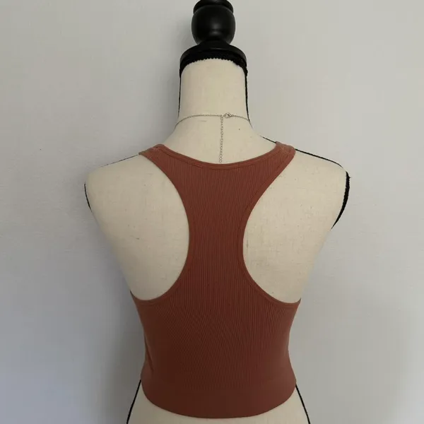 terracotta rust tank with white lace, three mauve pink rosebuds, & a white ribbon bow 🌷🤍✨ - Image 2
